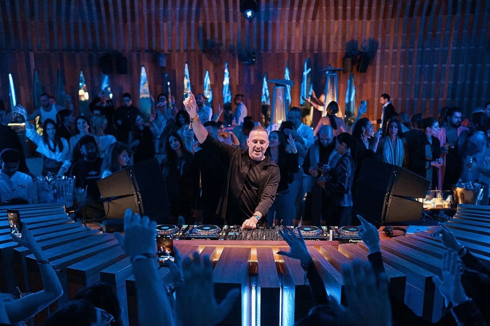 The open-air Bohemia crowd at Bohemia, FIVE Palm Jumeirah